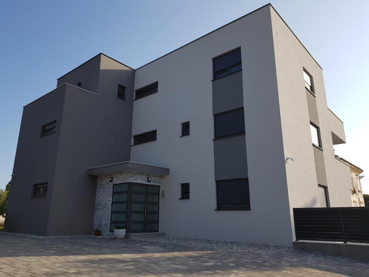 Apartament Maslina - 3 *
